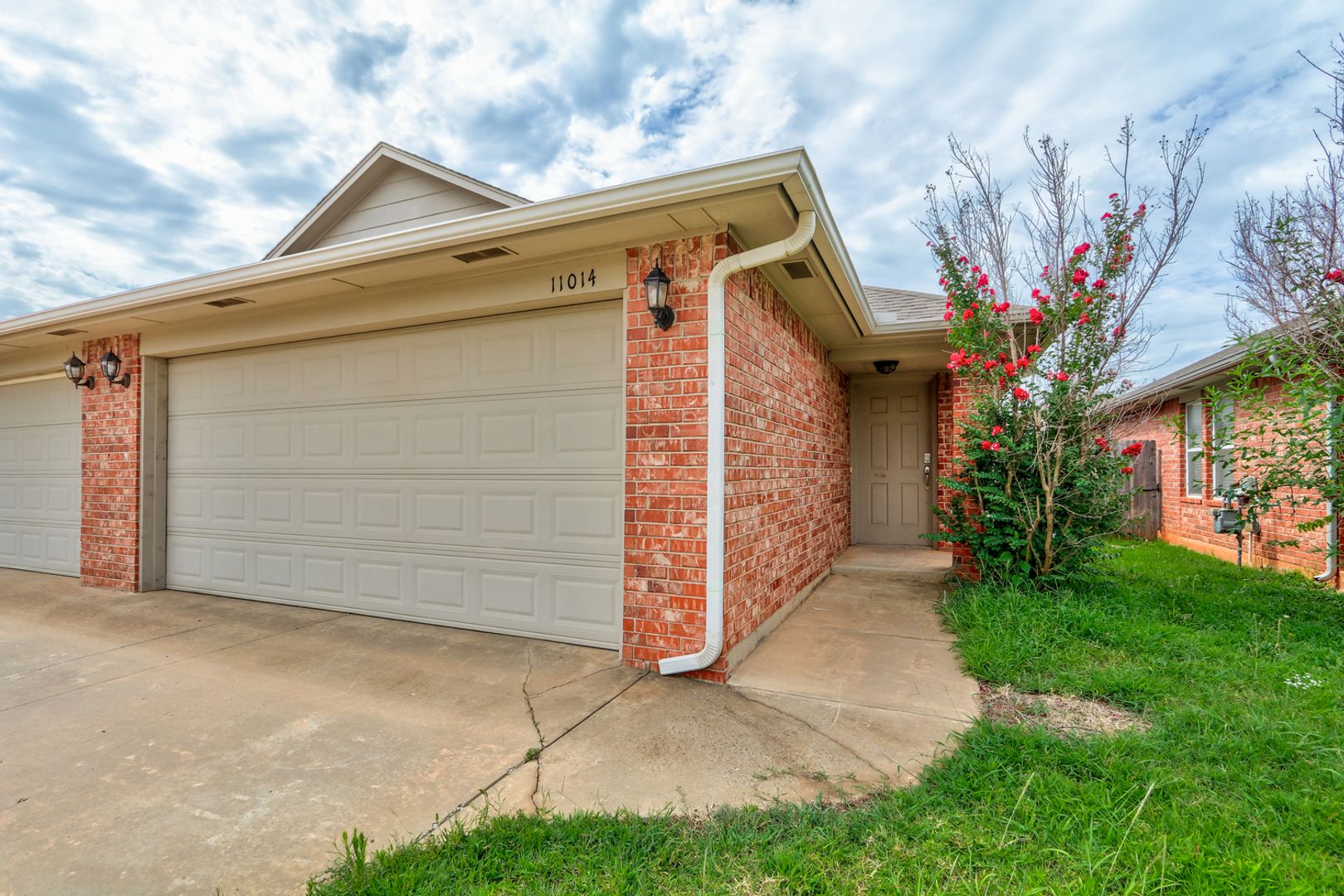 Yukon House: 11014 SW 5th Street