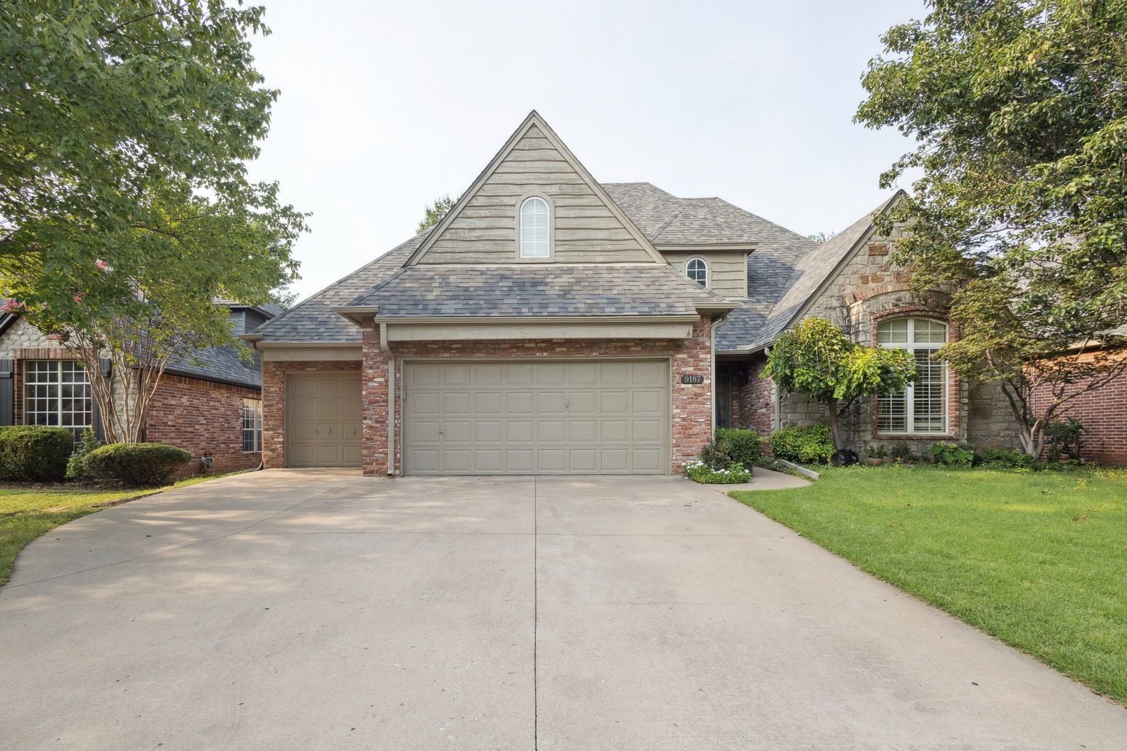 Bixby House: 9187 East 118th Place South