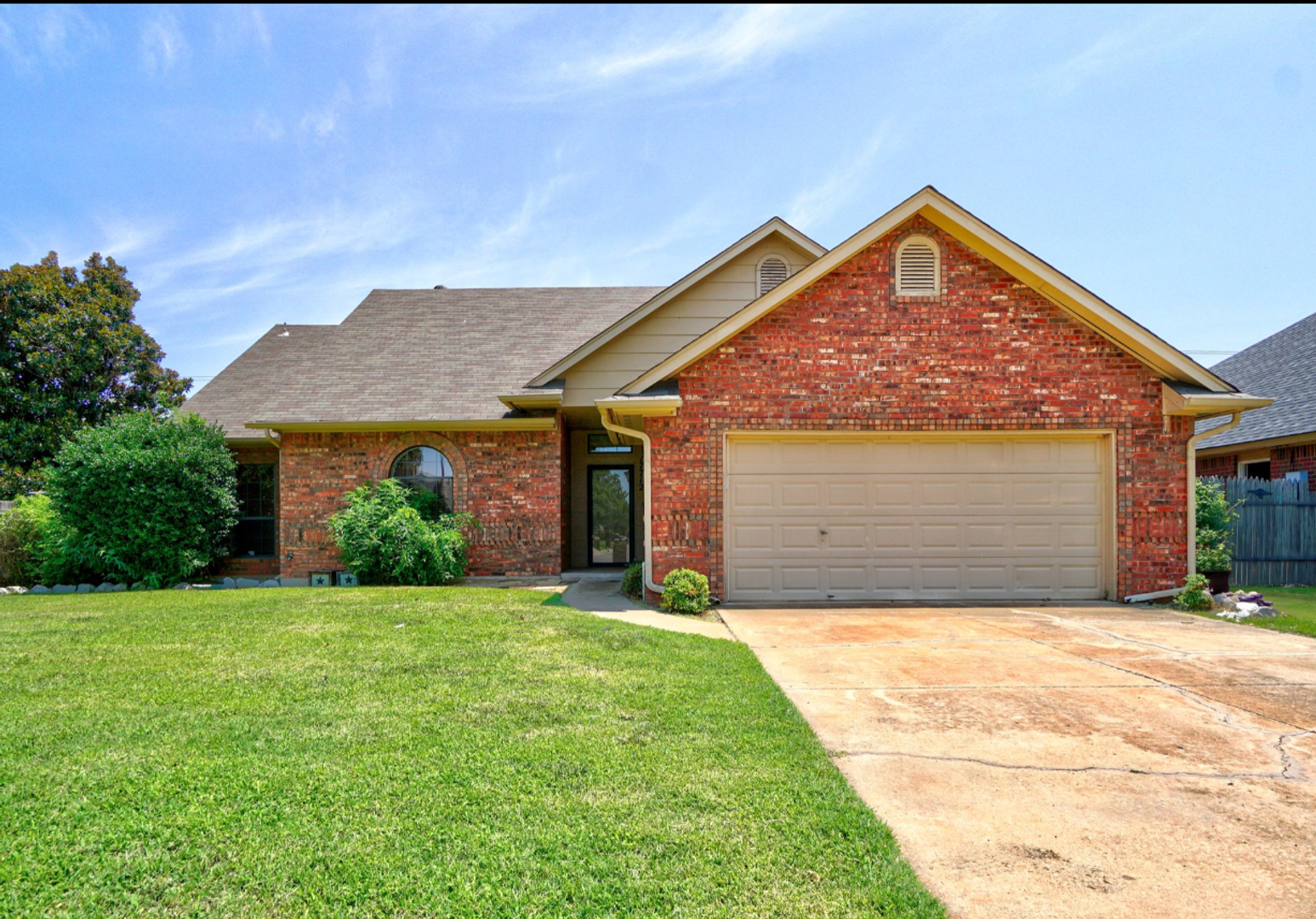 Edmond House: 17712 Iron Lane