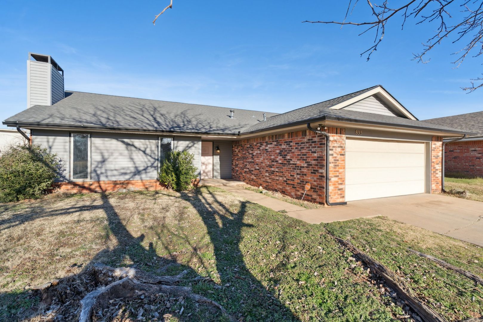 Oklahoma City House: 833 NW 118th St