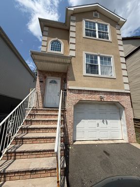245 N 19th St - 2nd Fl – photo 1