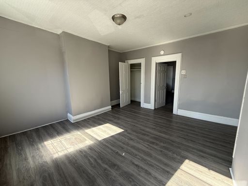 Bright Renovated 2BR Apartment | Large Rooms | Updated Flooring | Newark, NJ – photo 1