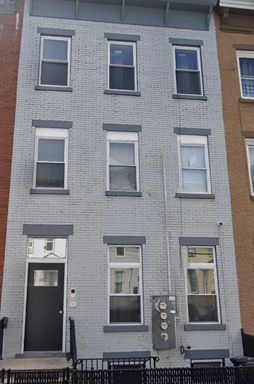 Spacious 2BR Apartment w/ Central A/C | Bright Layout | Prime Elizabeth Location – photo 1