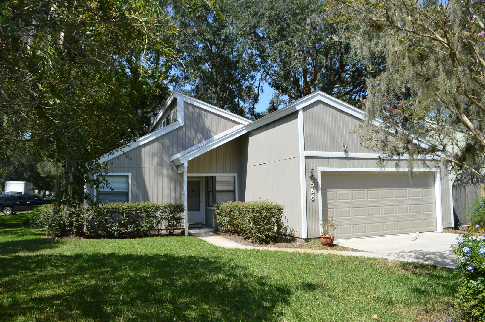 Ponte Vedra House: 566 Robles Lane