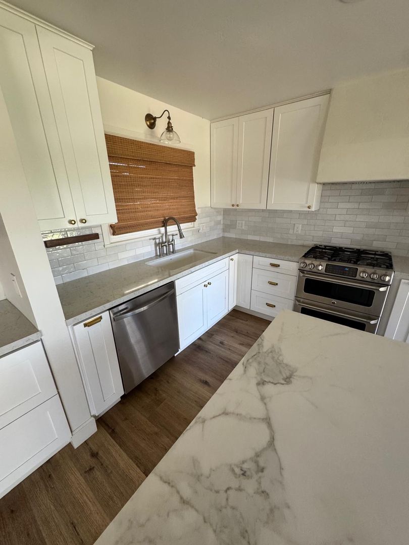 San Diego House: 4259 Quapaw Ave