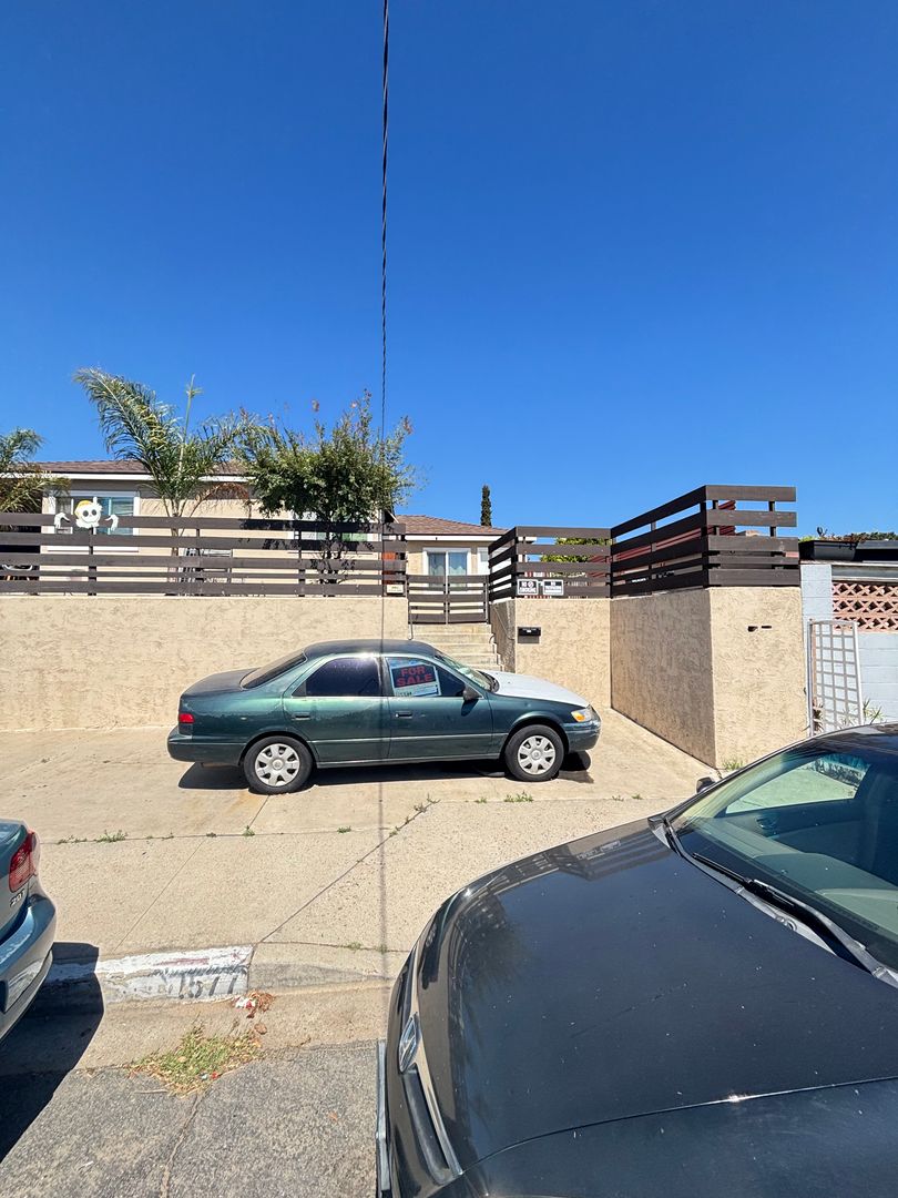 Lemon Grove Apartment: 1575 Skyline Dr.
