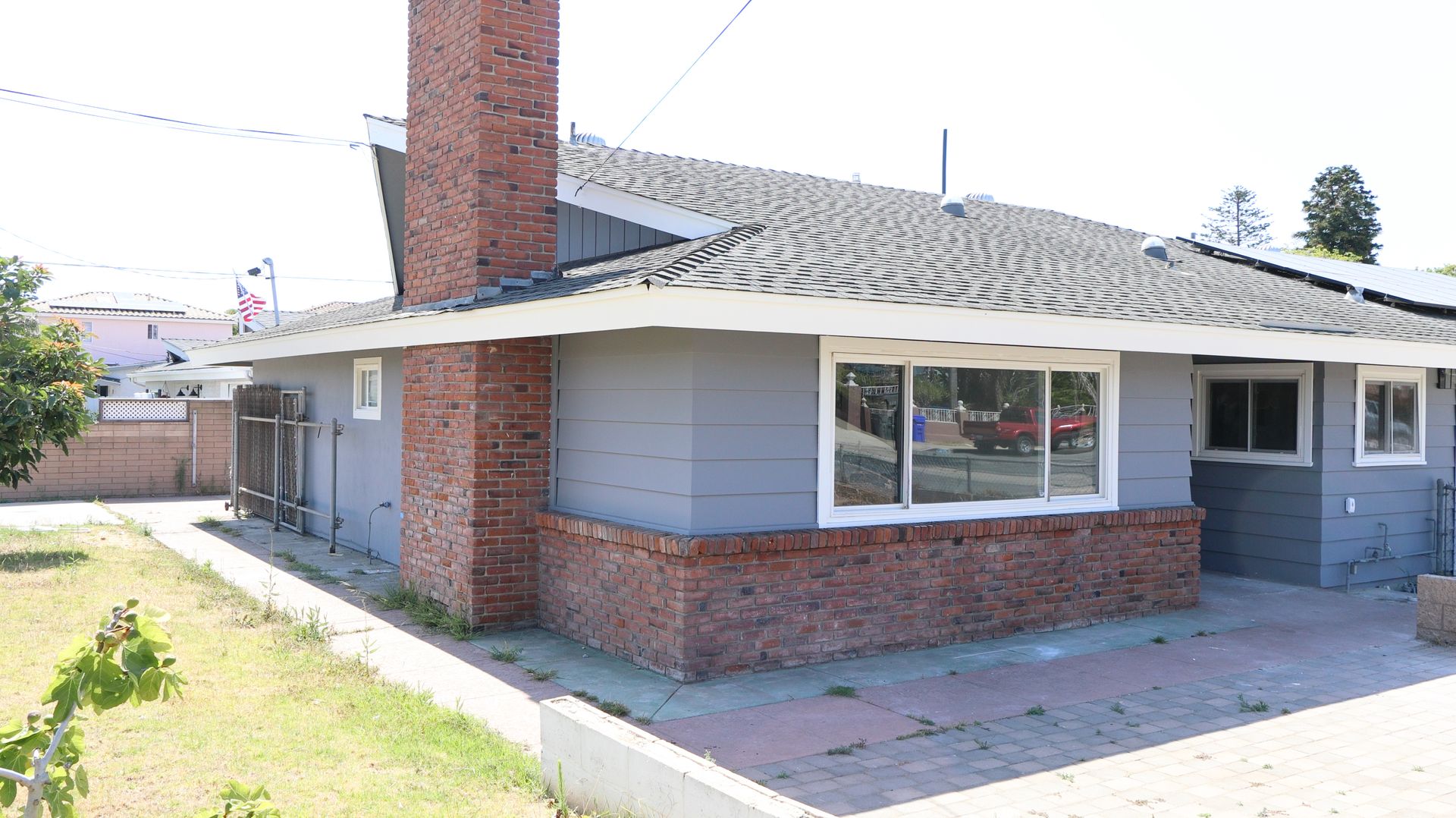 Imperial Beach House: 903 11th St