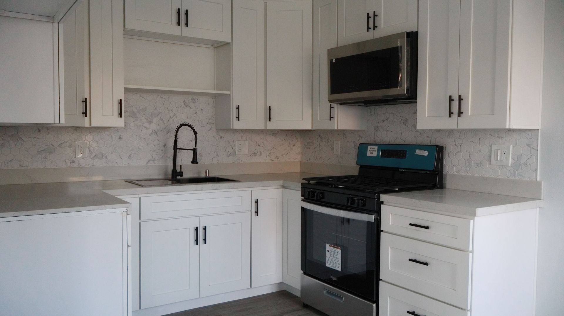 San Ysidro Condo: 155 Cypress Dr # B