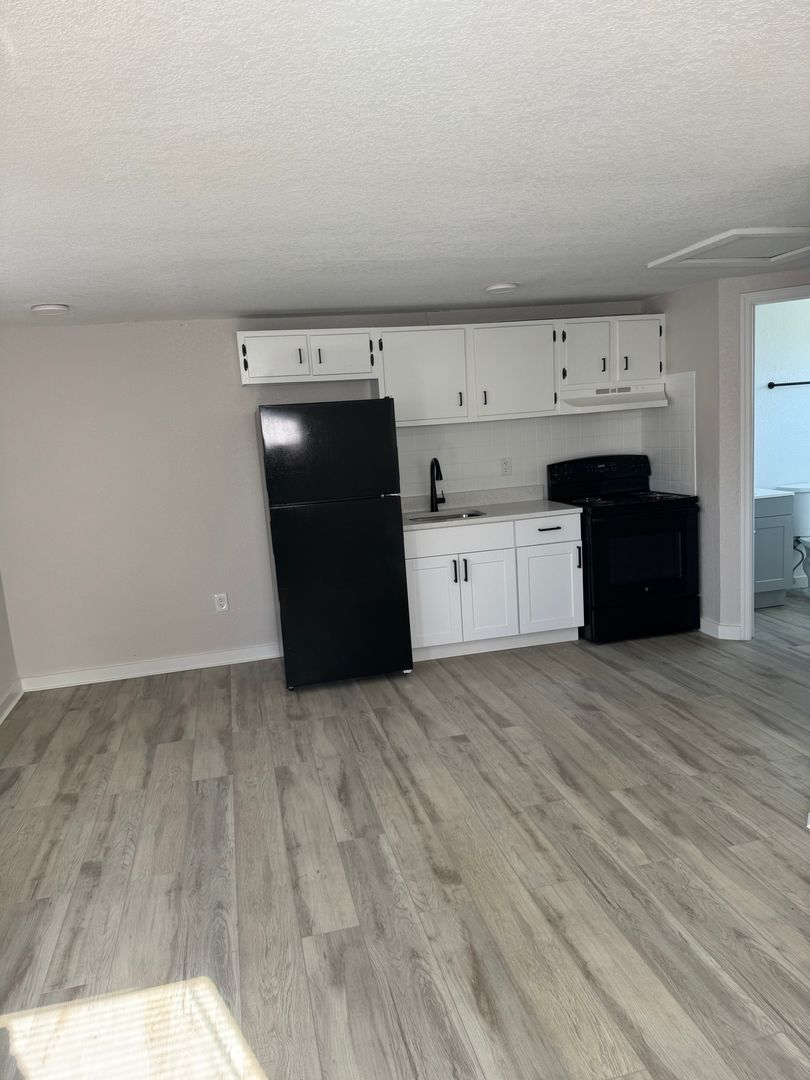 Tampa Apartment: 1104 E 140th Ave