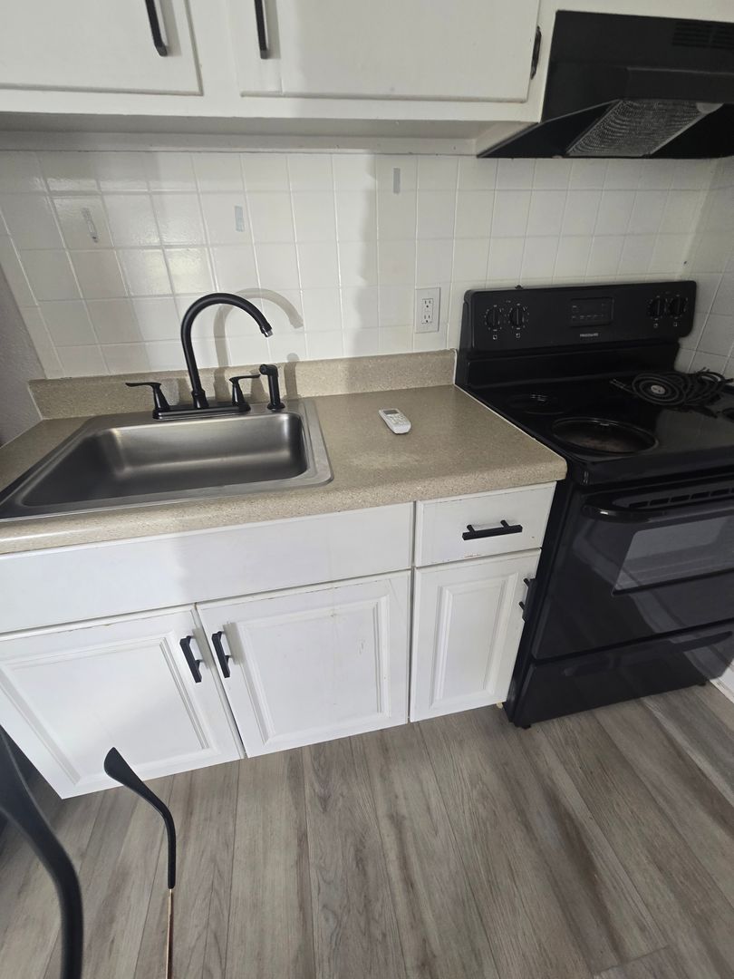 Tampa Apartment: 1104 E 140th Ave