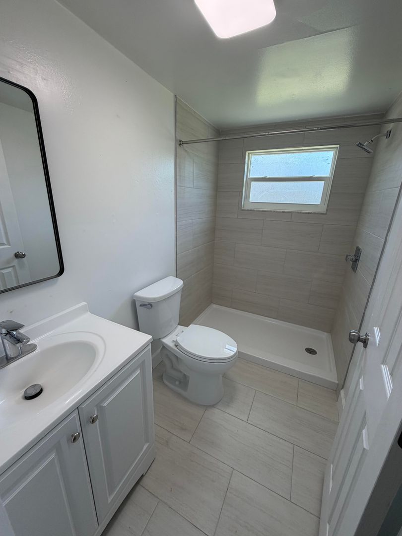 1104 E 140th Ave 1 of 2