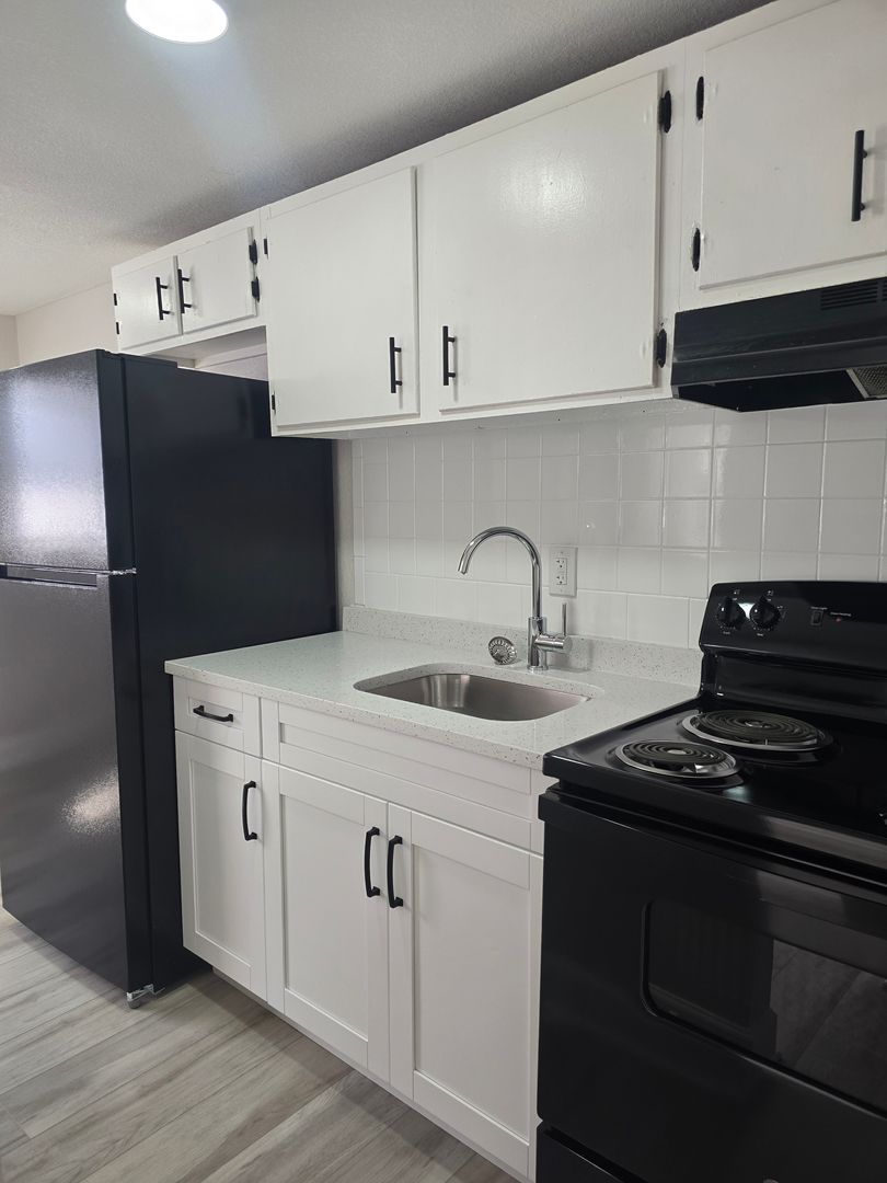 Tampa Apartment: 1104 E 140th Ave