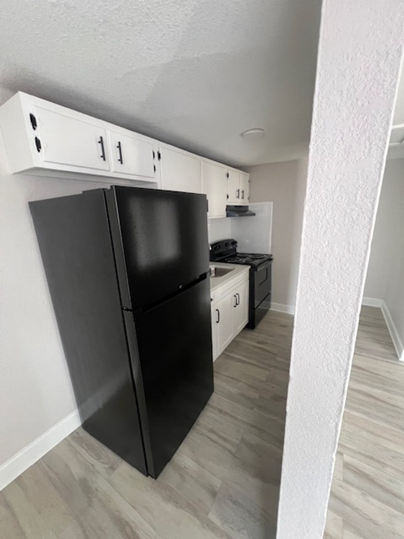Tampa Apartment: 1104 E 140th Ave