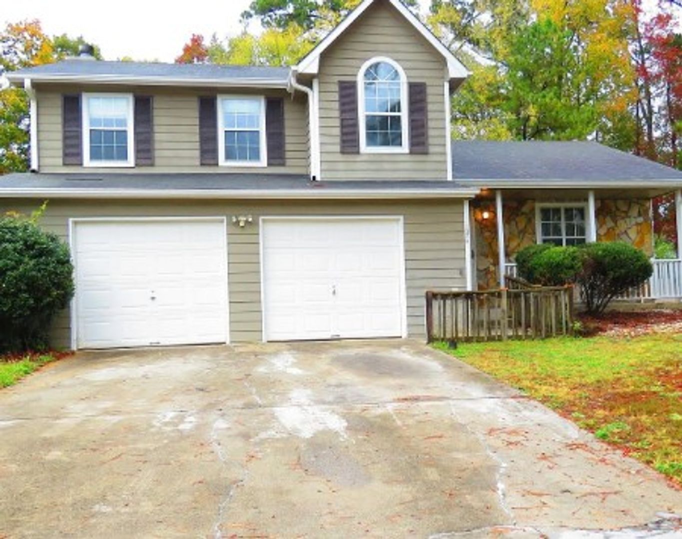 Hampton House: 1374 Misty Ridge Court