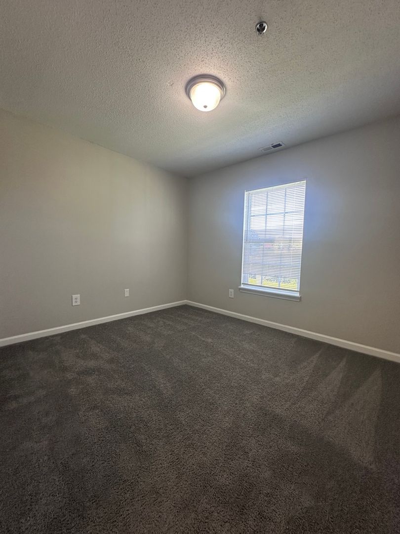Trafalgar Pointe Apartments 8 of 11