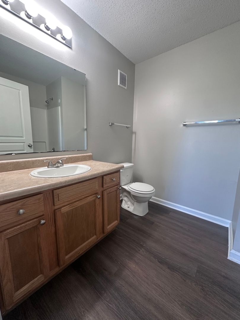 Trafalgar Pointe Apartments 9 of 11
