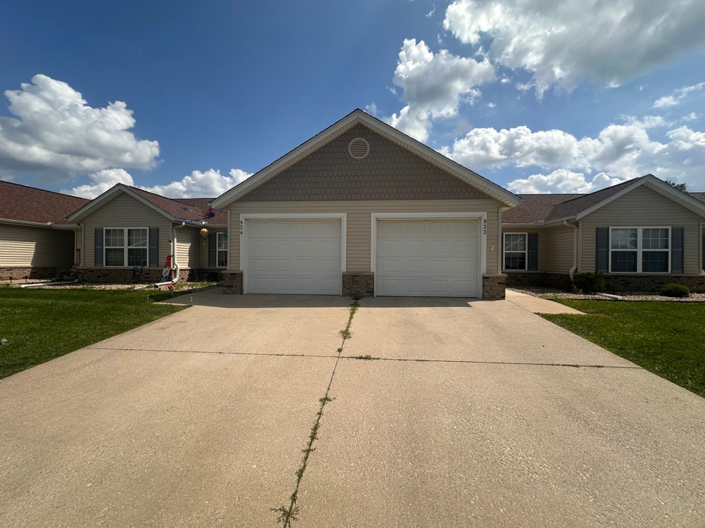 Terre Haute Apartment: Springdale Lane