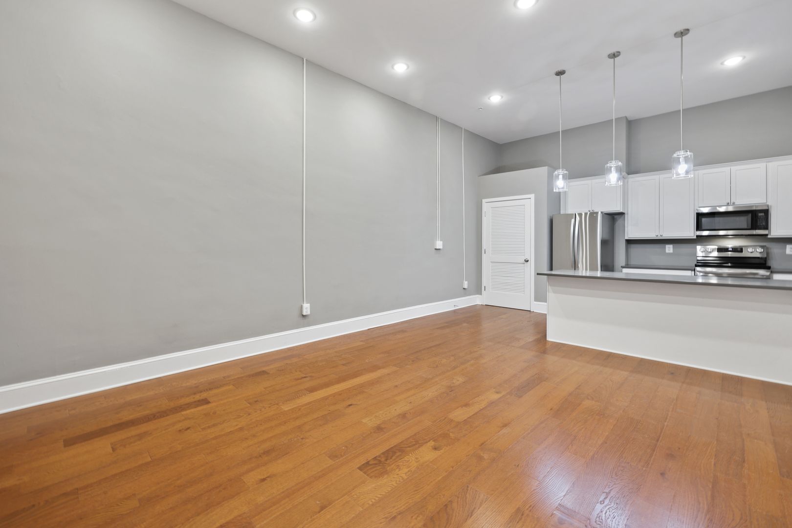 6 S Calvert Street
