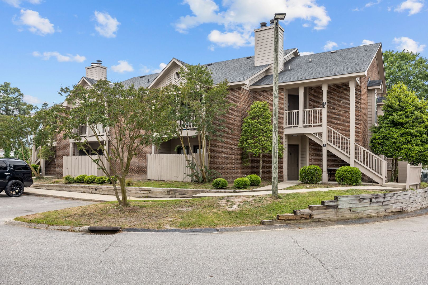 Spring Lake Apartment: 405-424 Tolbert Ct
