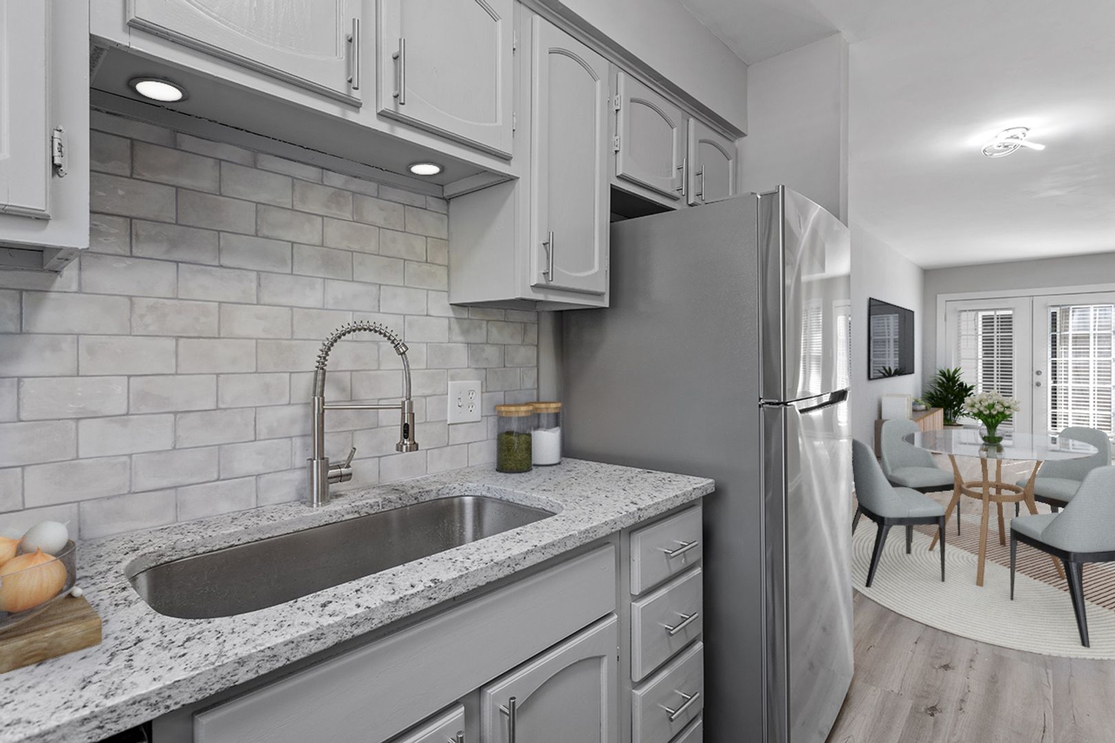 Beautiful 2 Bedroom 1.5 Bath Townhome 8 of 10