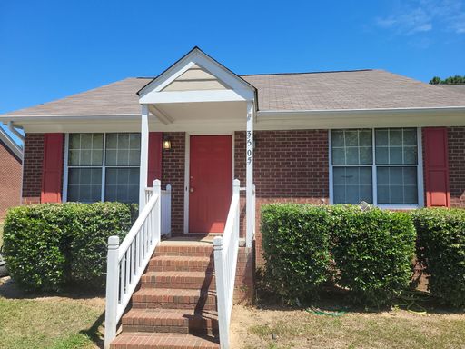 Charming 2-bedroom home nestled in the vibrant city of Raleigh – photo 1