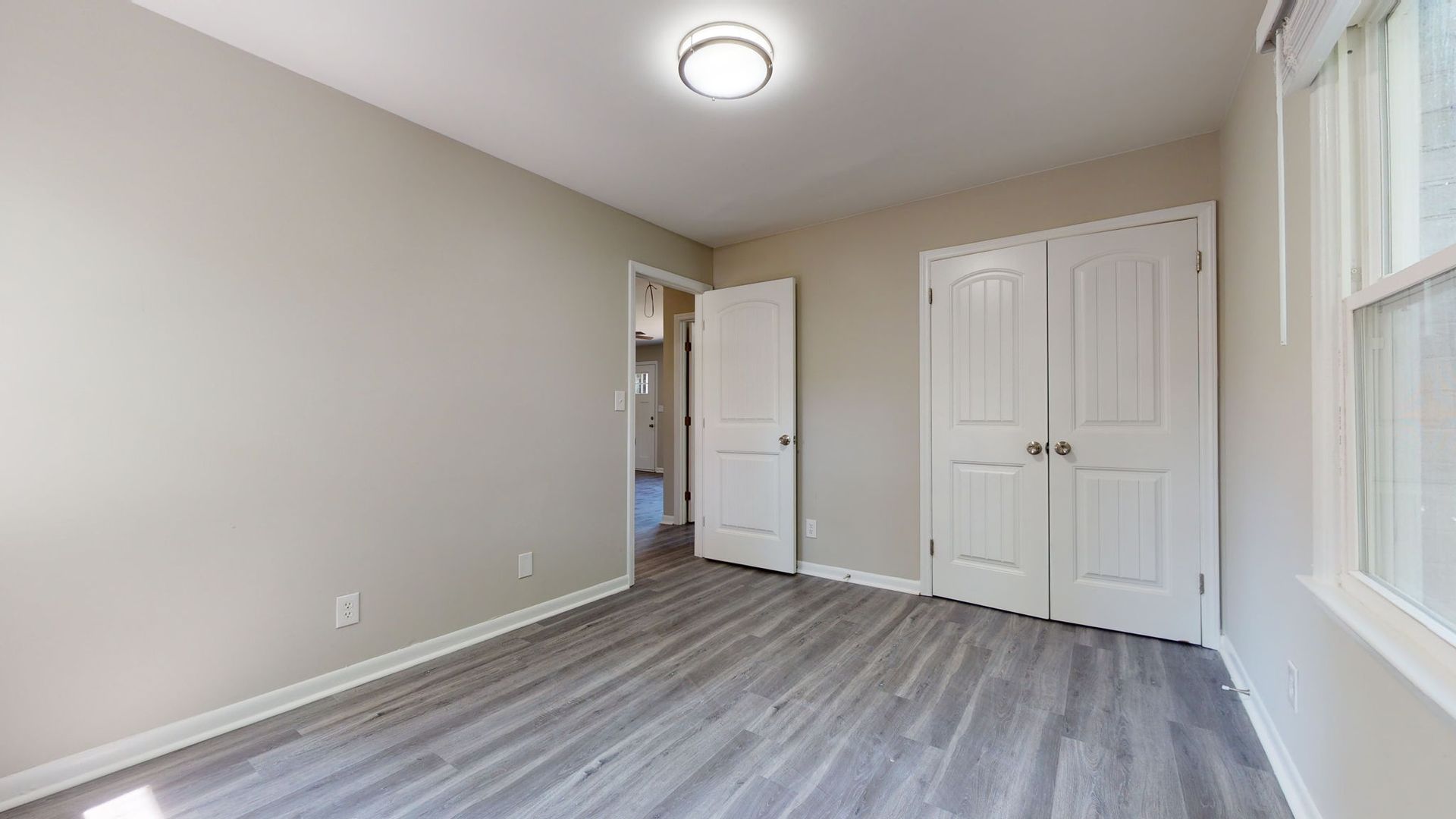 1806 Midwood Drive 12 of 19