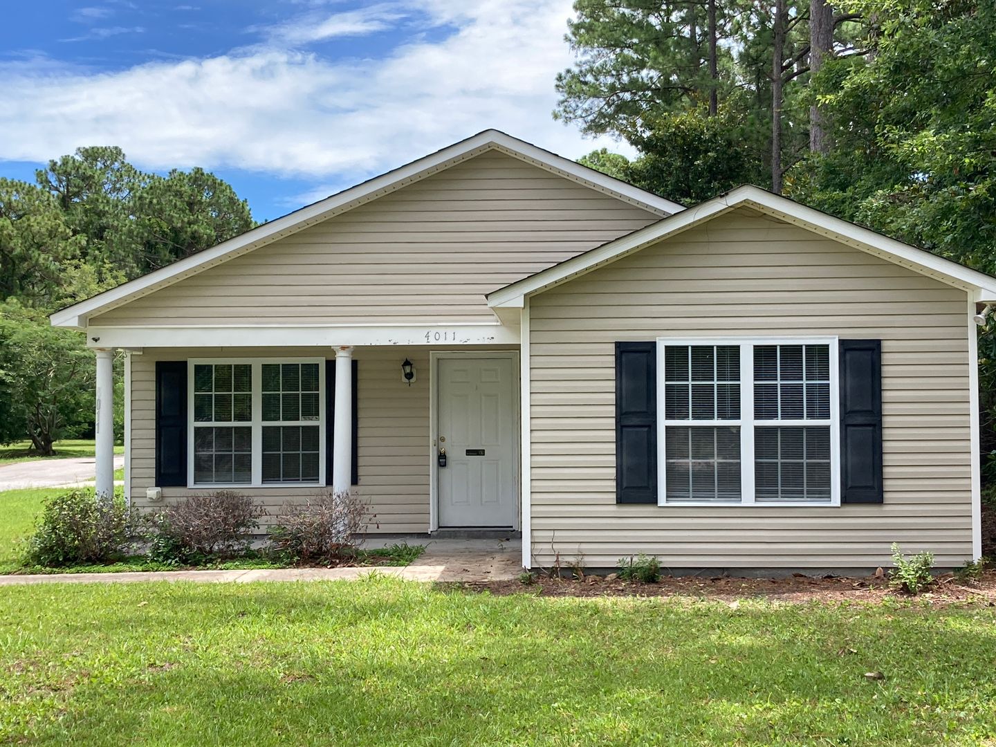 Wilmington House: 4011 MASONBORO LOOP ROAD