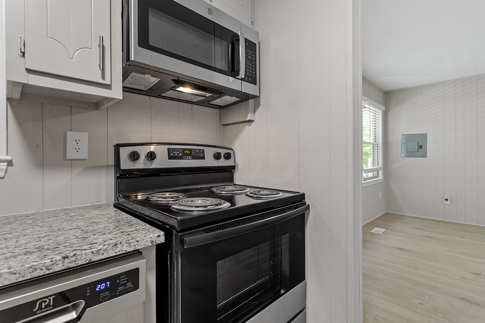 936 Morreene Road 13 of 29