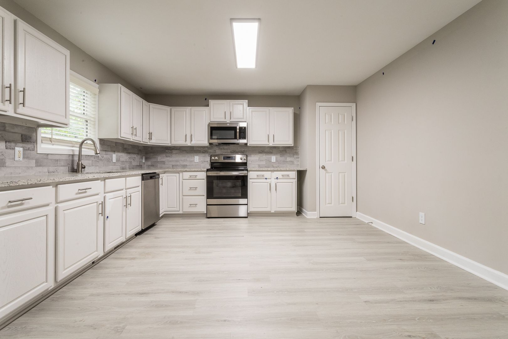 Modern 4 Bedroom 4 Bath Townhome 2 of 12