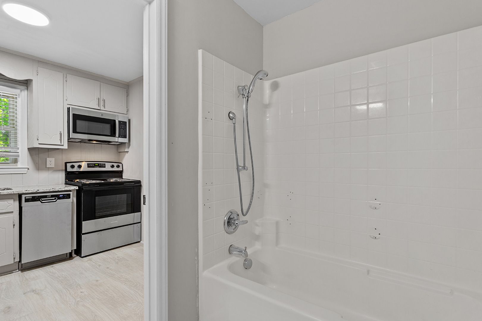 936 Morreene Road 11 of 29