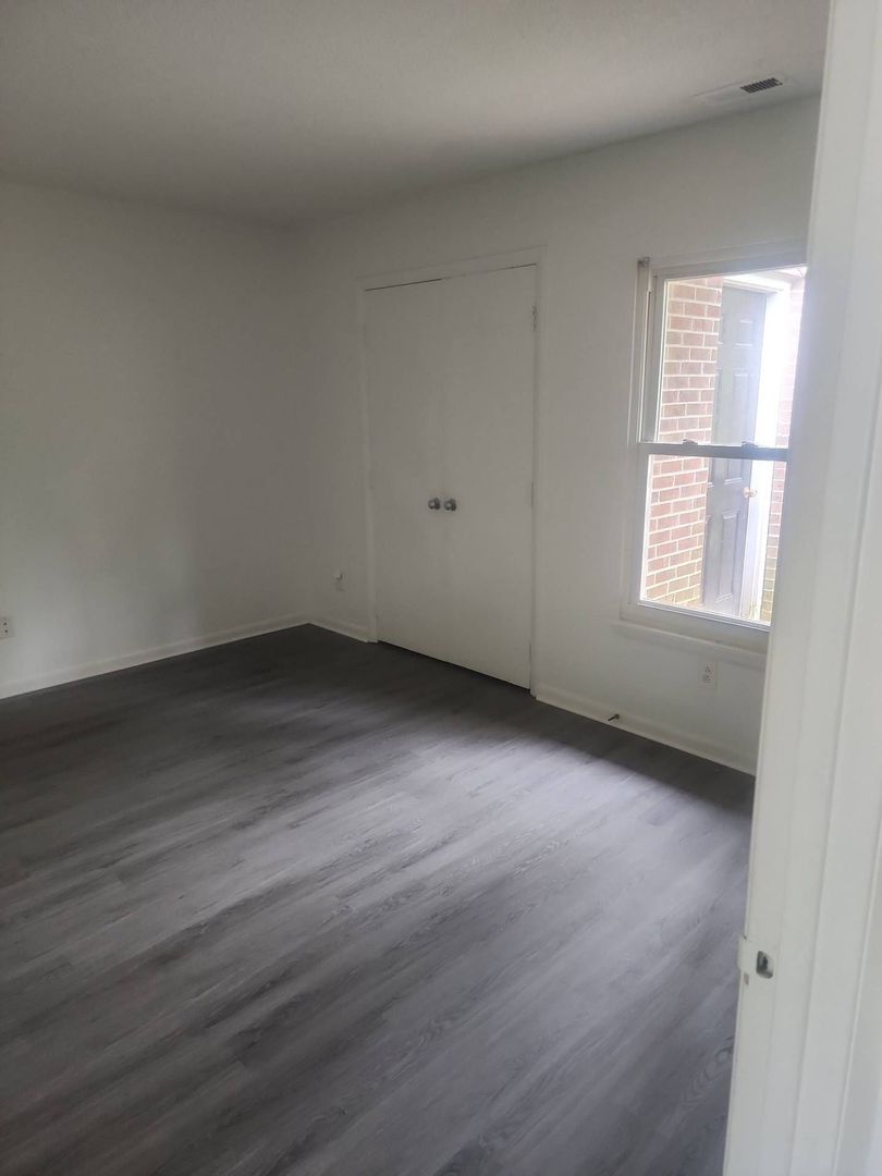 Raleigh Multiplex: 3119 Woodpecker Court