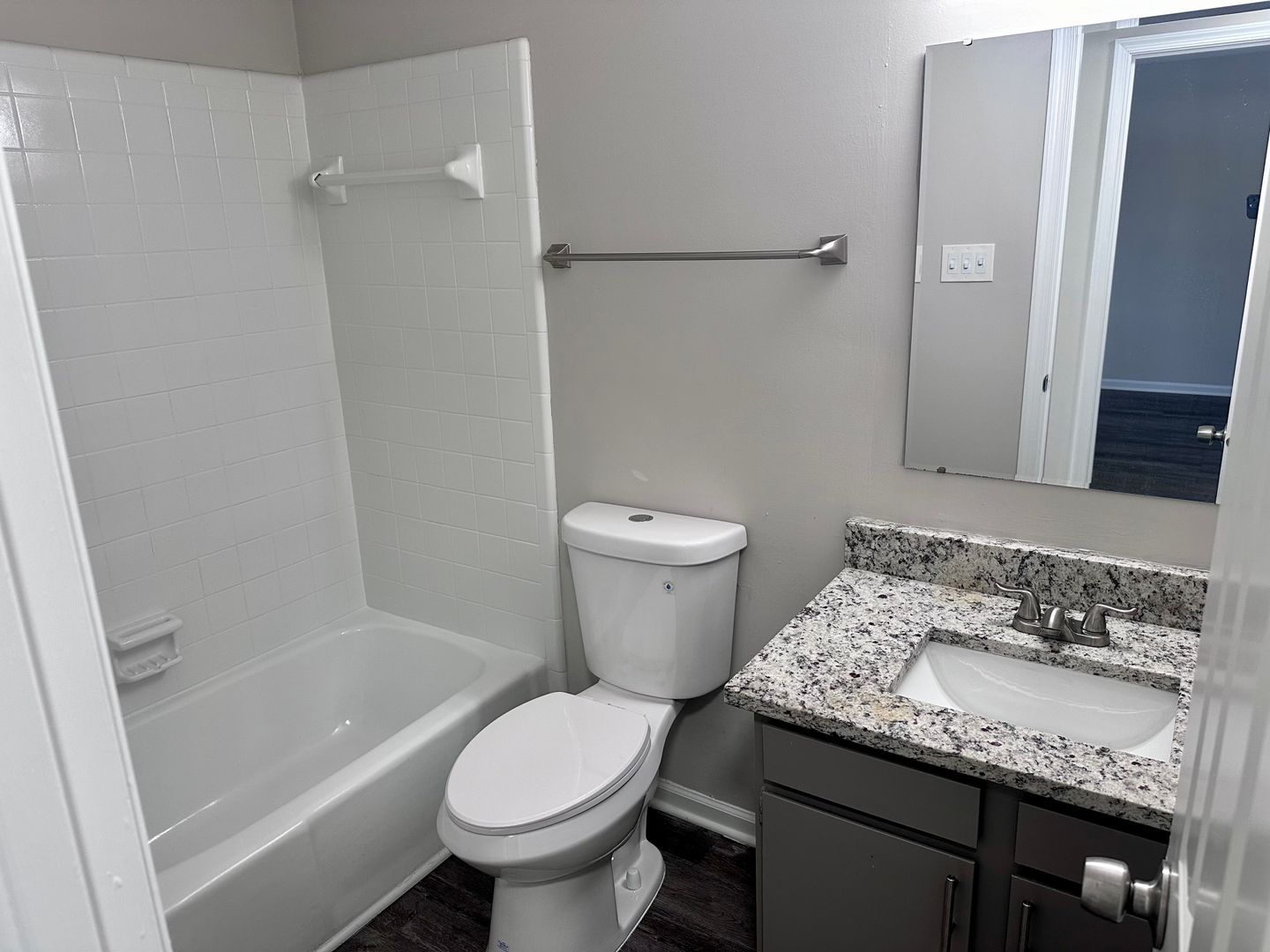 Stunning 2-bedroom, 2 -bathroom Apartment 7 of 7