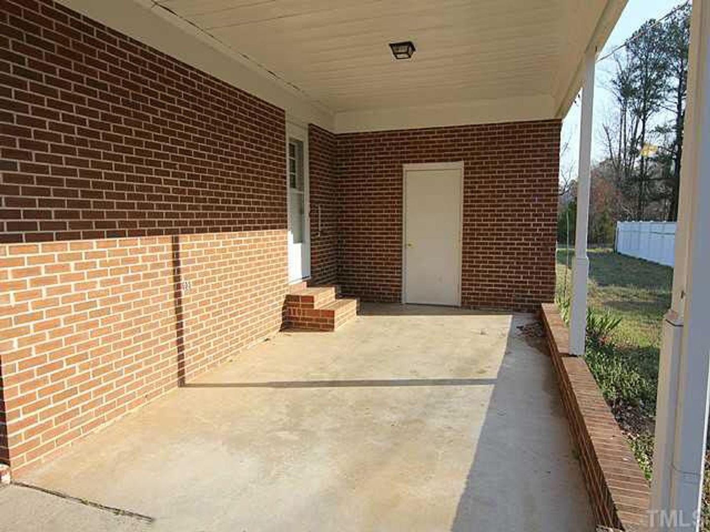 Raleigh House: 8608 Stonegate Drive