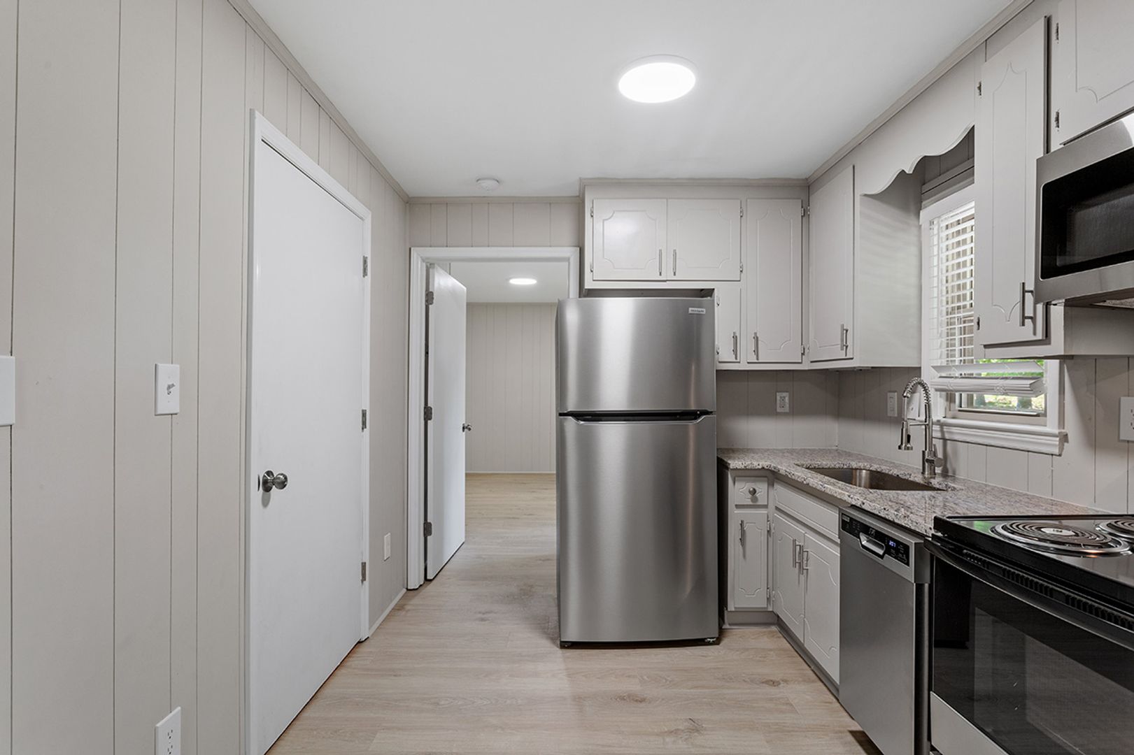936 Morreene Road 2 of 29