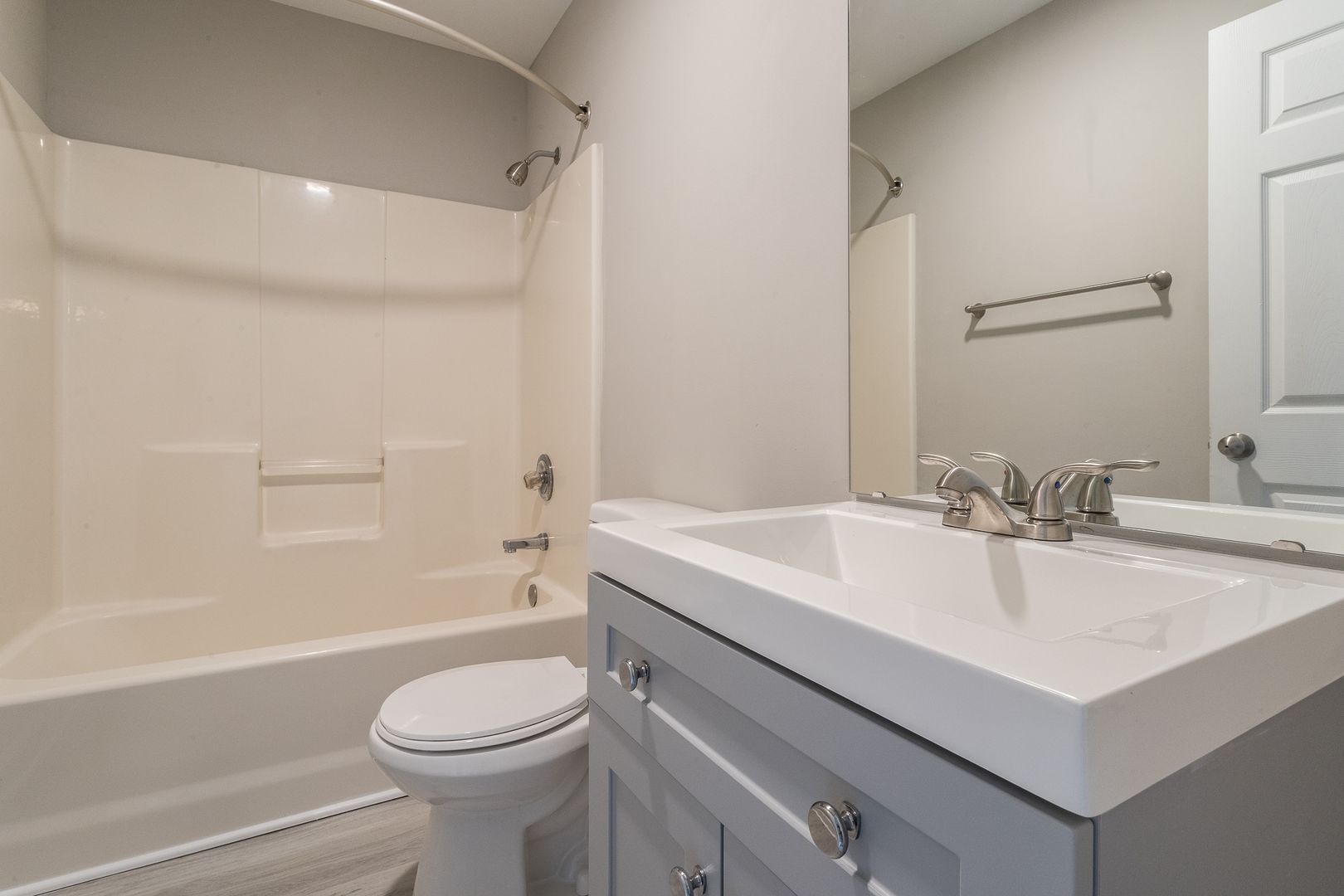 Modern 4 Bedroom 4 Bath Townhome 7 of 12