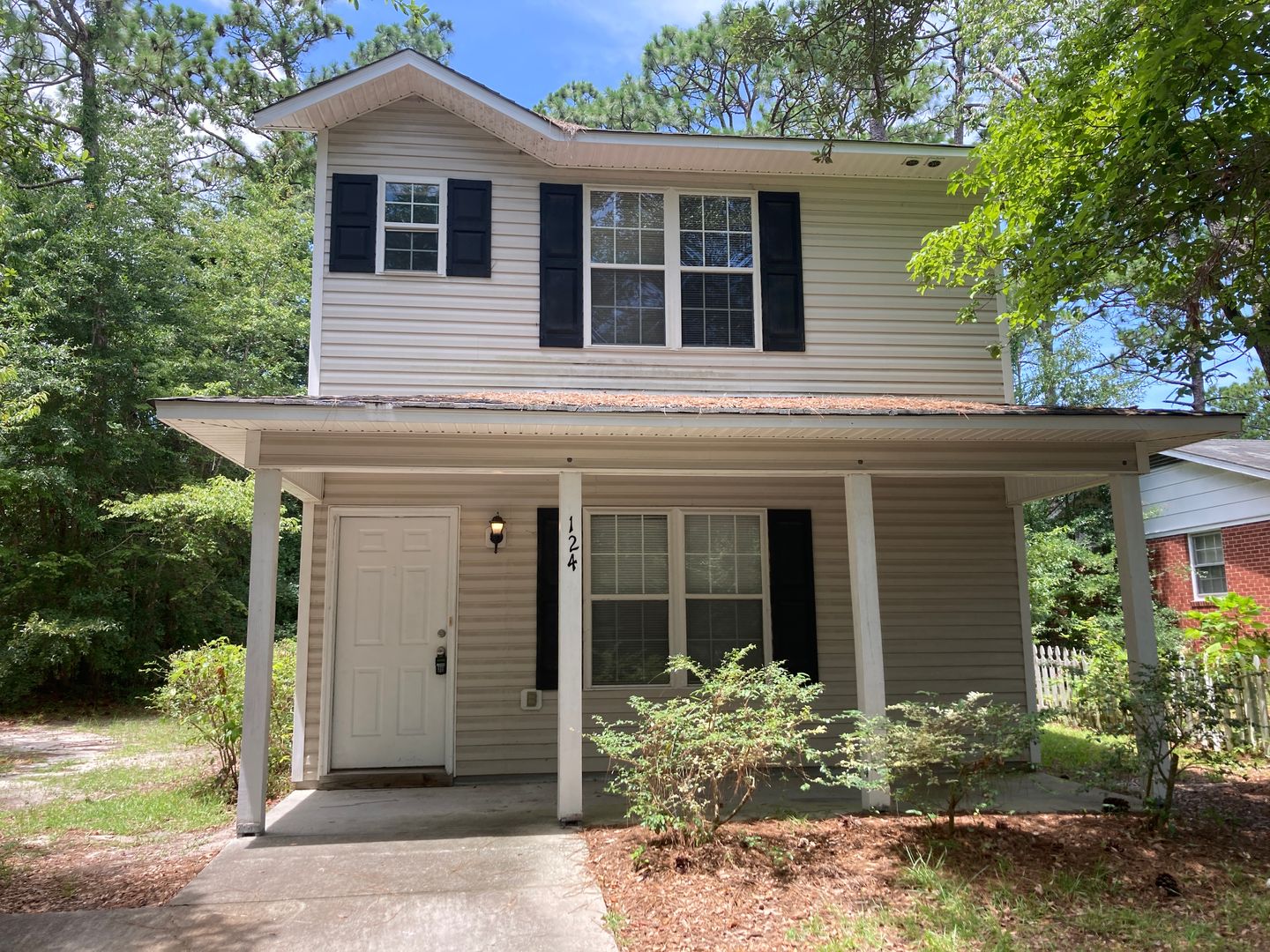 Wilmington House: 124 HILLSDALE DRIVE