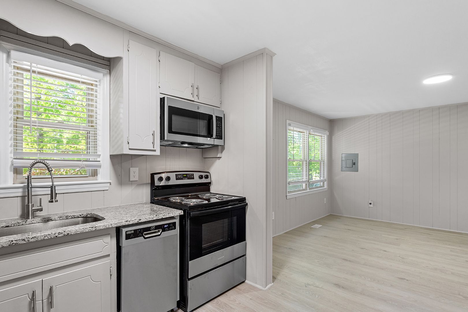 936 Morreene Road 19 of 29
