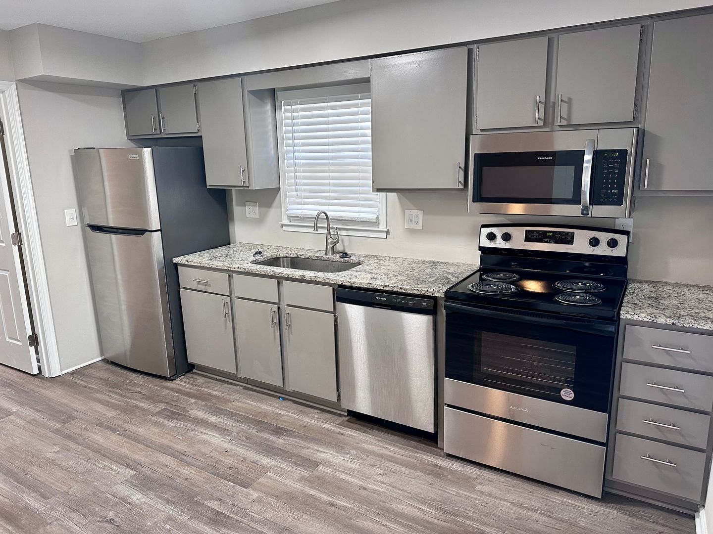 Stunning 2-bedroom, 2 -bathroom Apartment 2 of 7