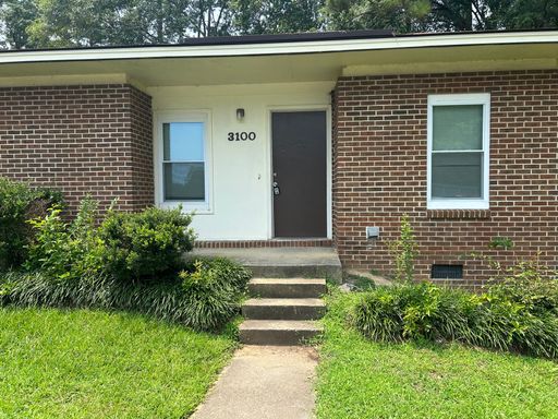 Newly renovated 2 bedroom with 2 full bathrooms – photo 1