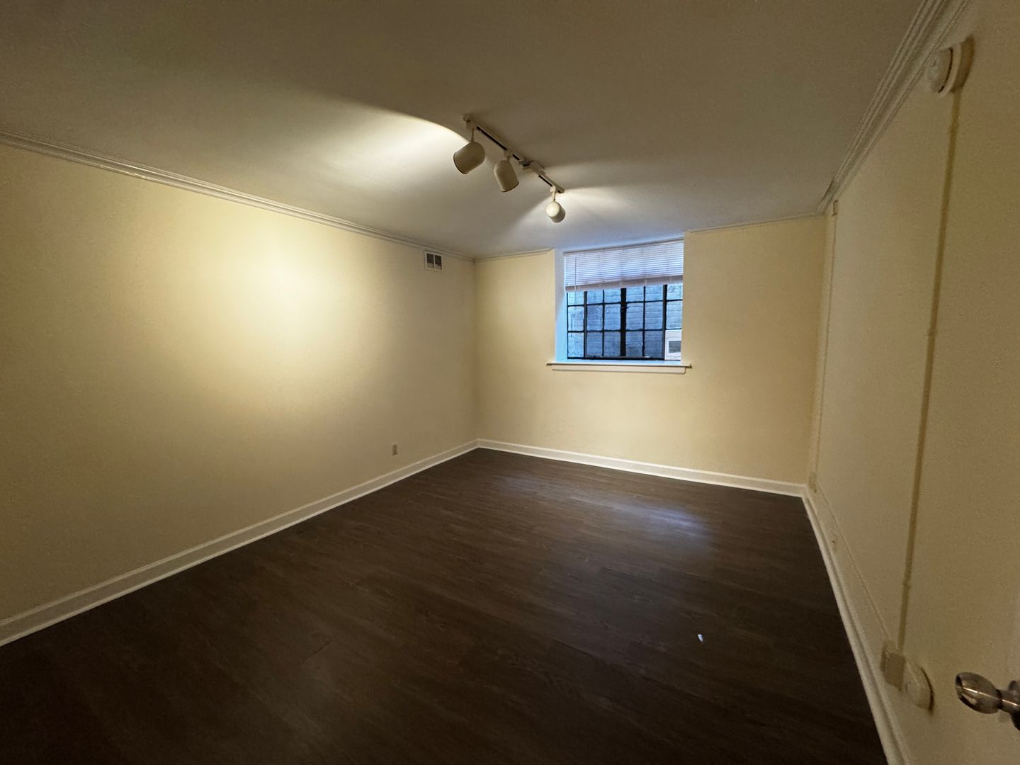 Raleigh Apartment: 1101 Hillsborough St.