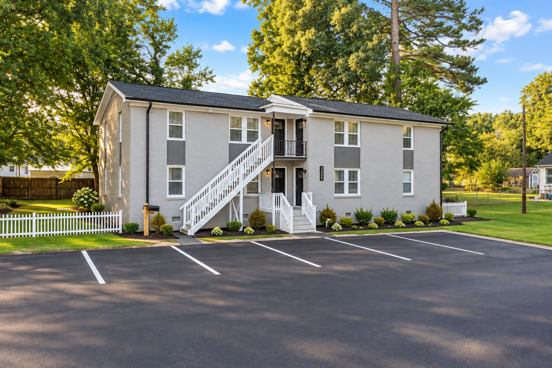 Raleigh Apartment: 1806 Midwood Drive