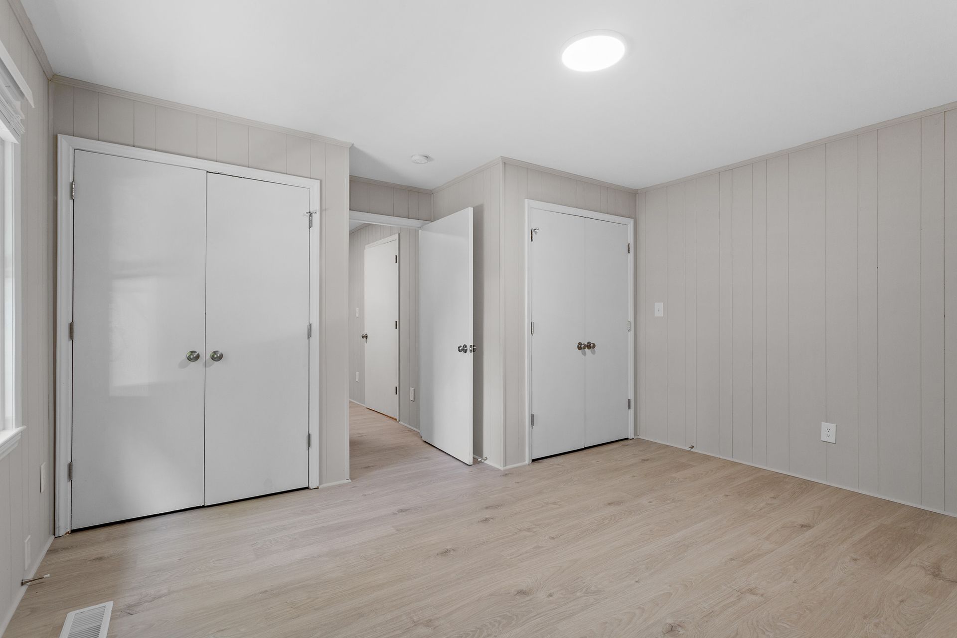 936 Morreene Road 4 of 12