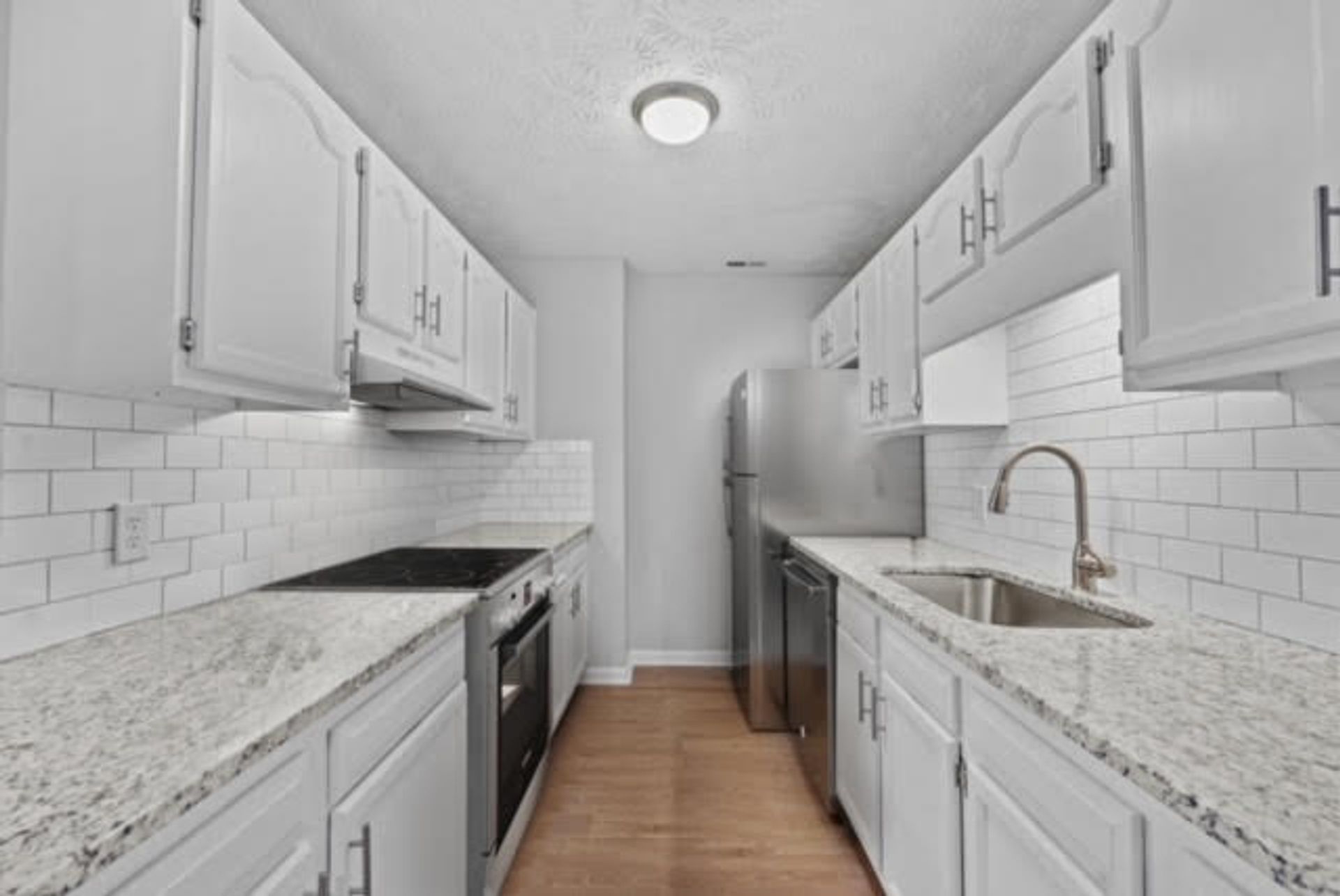 Laketree Apartments 3 of 12