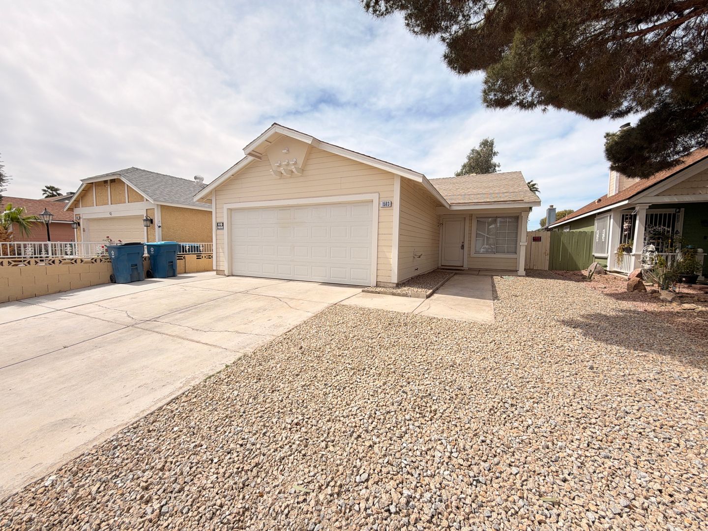 Las Vegas House: 1593 Teardrop Street