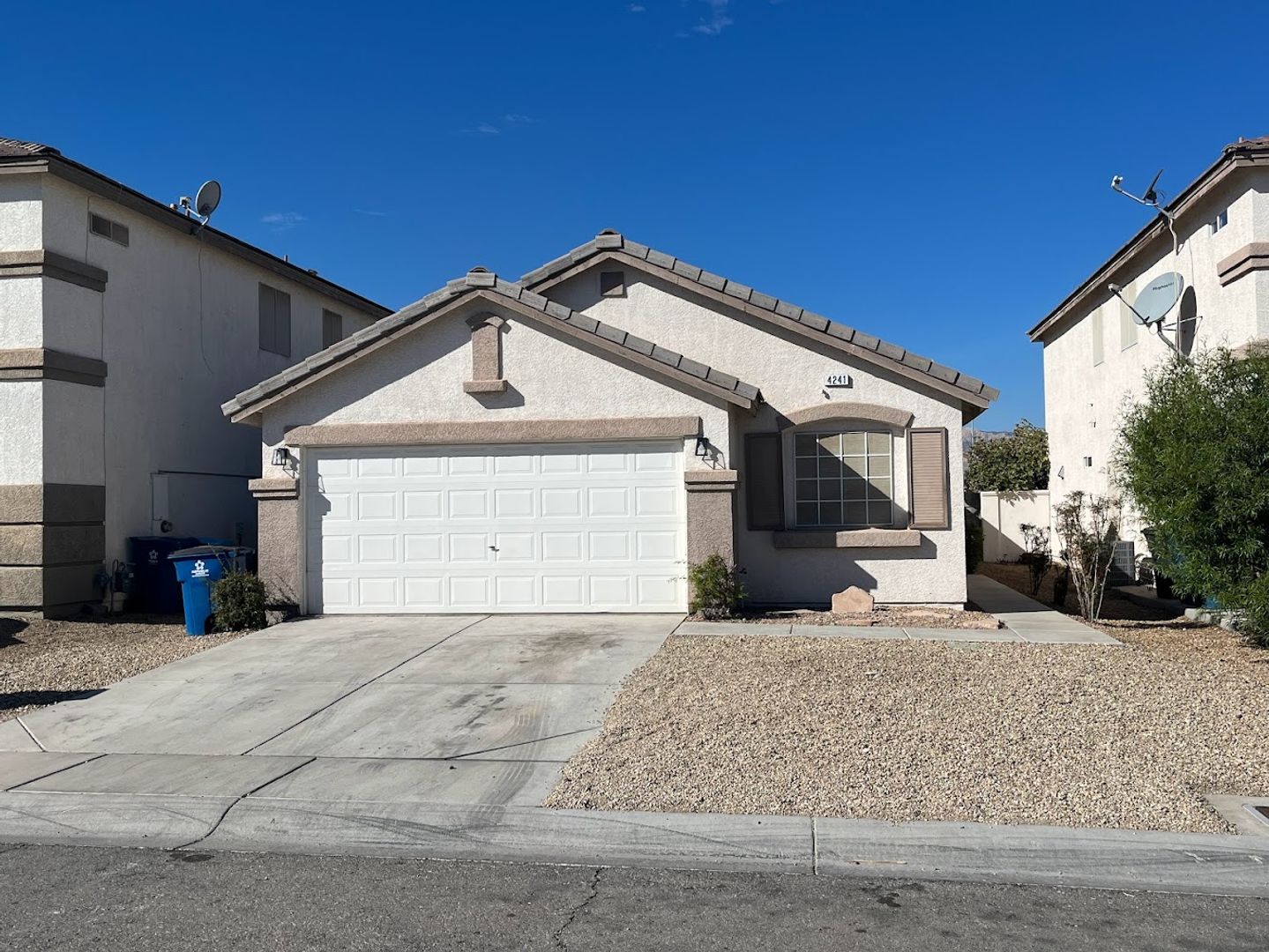 LAS VEGAS House: 4241 IVORY NUT STREET