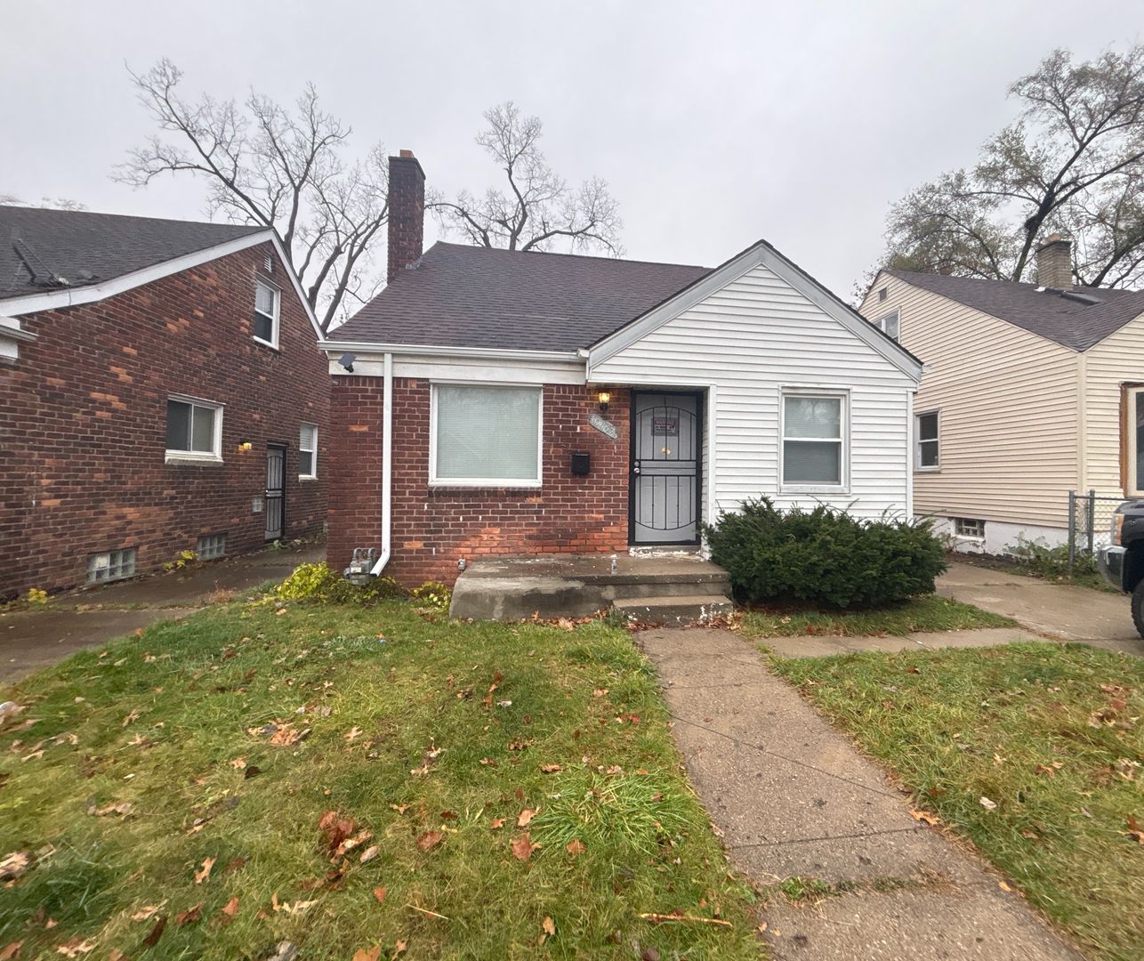 Detroit House: 19467 Rutherford Street