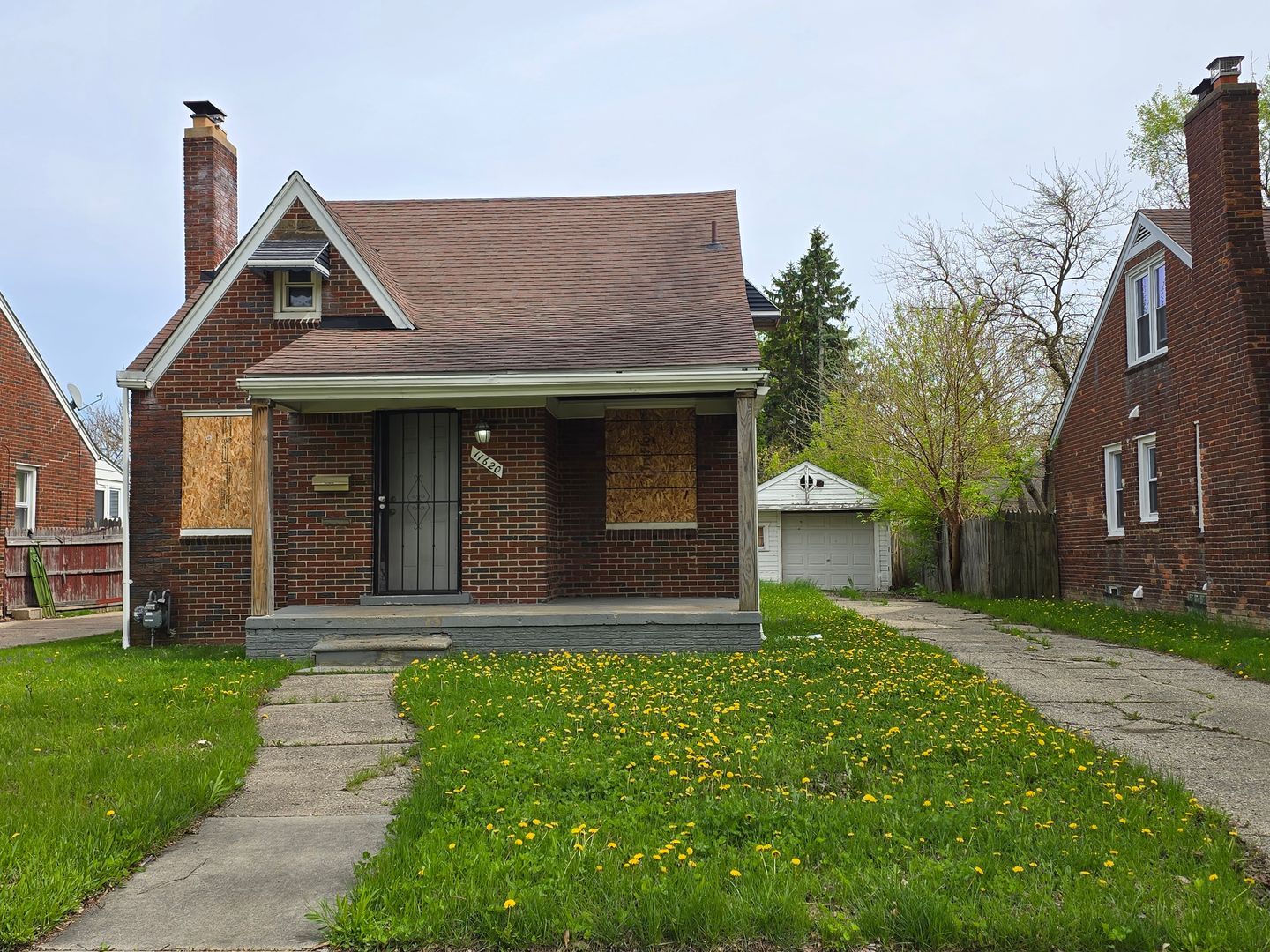 Detroit House: 11620 Rossiter St