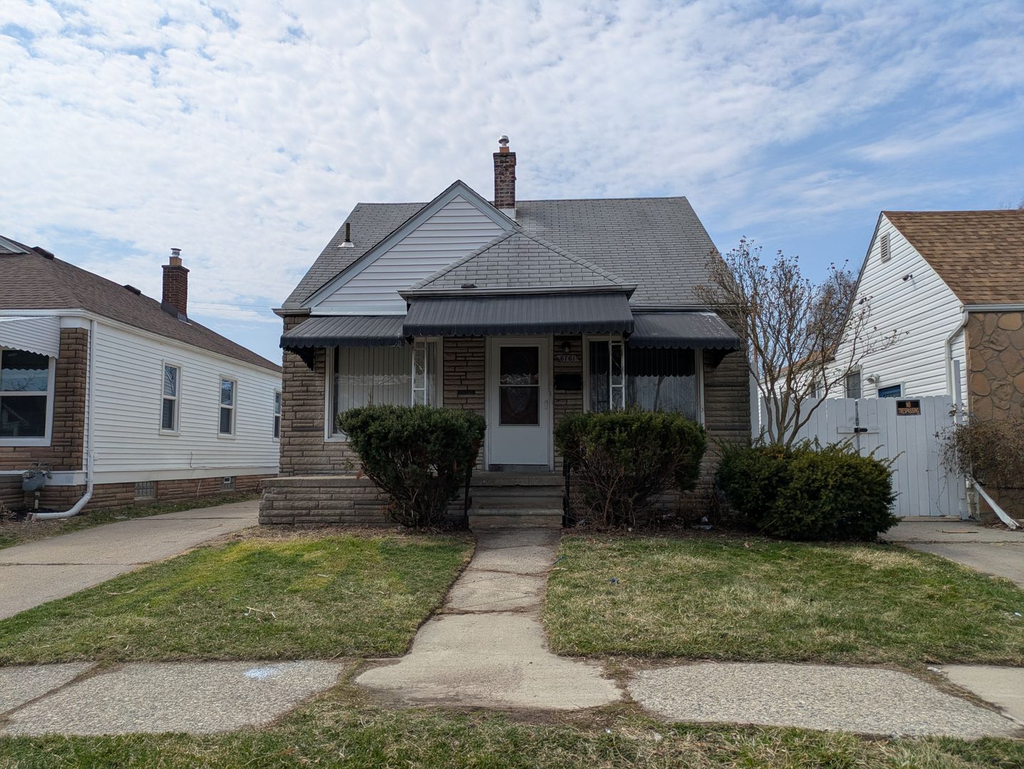 Detroit House: 6761 Memorial Street