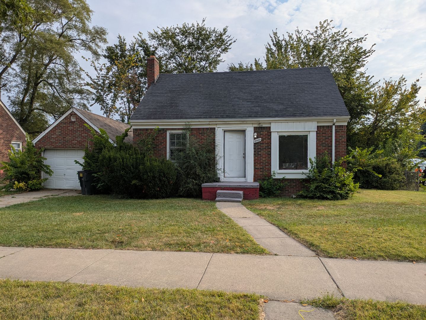 Detroit House: 5900 Cadieux Rd