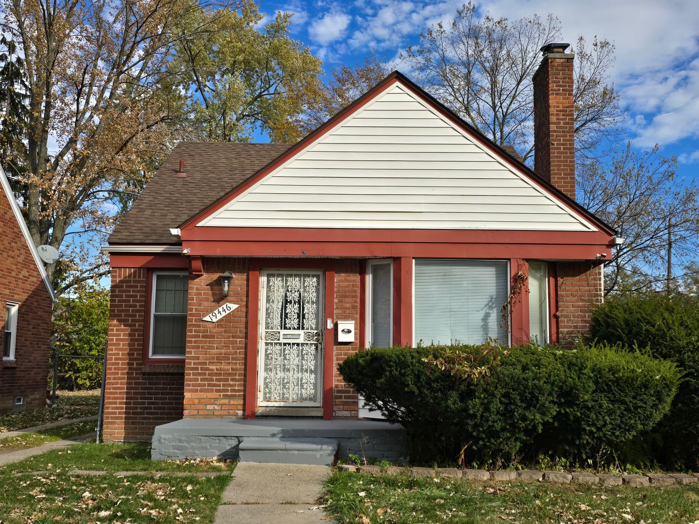 Detroit House: 19446 Sussex St.